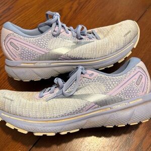 Women’s Brooks Ghost 14 Size 11 Lilac Purple Lavender Athletic Running Shoes